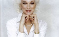 80-years-old model with the longest career