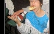 Justin Bieber fits it all in his mouth