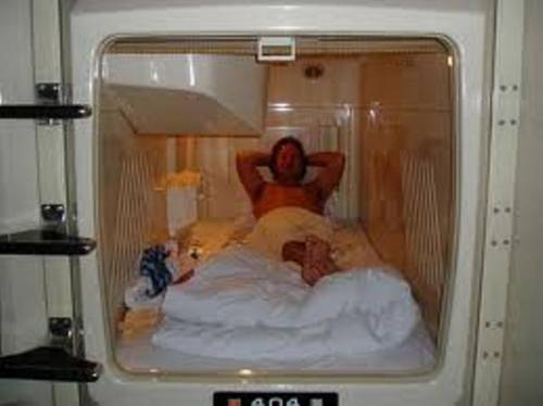 capsule_hotel_07