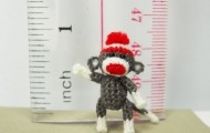 Tiny knitted animals