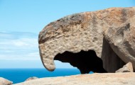 Funny pictures: huge stones in Australia
