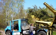 Awesome machine for transplanting trees