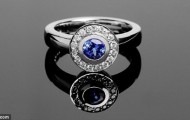 Annette Gebbedi-woman without fingers, which became the best jeweler of UK
