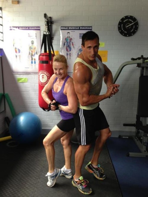 bodybuilders men skinny legs