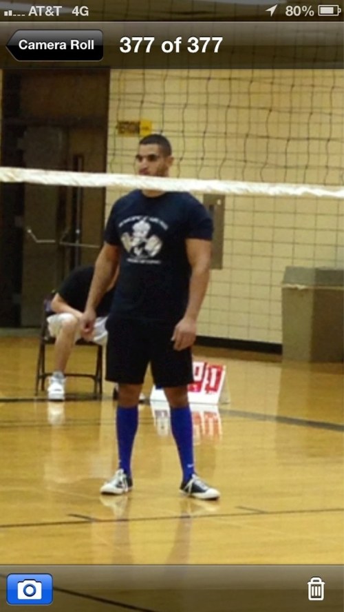 bodybuilders men skinny legs
