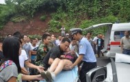 Miraculous rescue of women, the car which turned out to be crushed by a concrete mixer