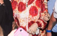 The most ridiculous outfits of Hollywood celebrities so far