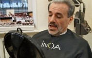 Man with the longest eyelashes in the world, cut her eyelashes immediately after setting the record